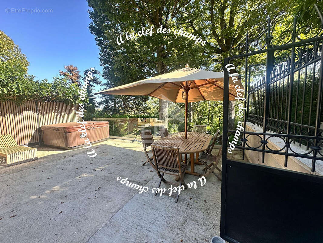 Maison à GIF-SUR-YVETTE