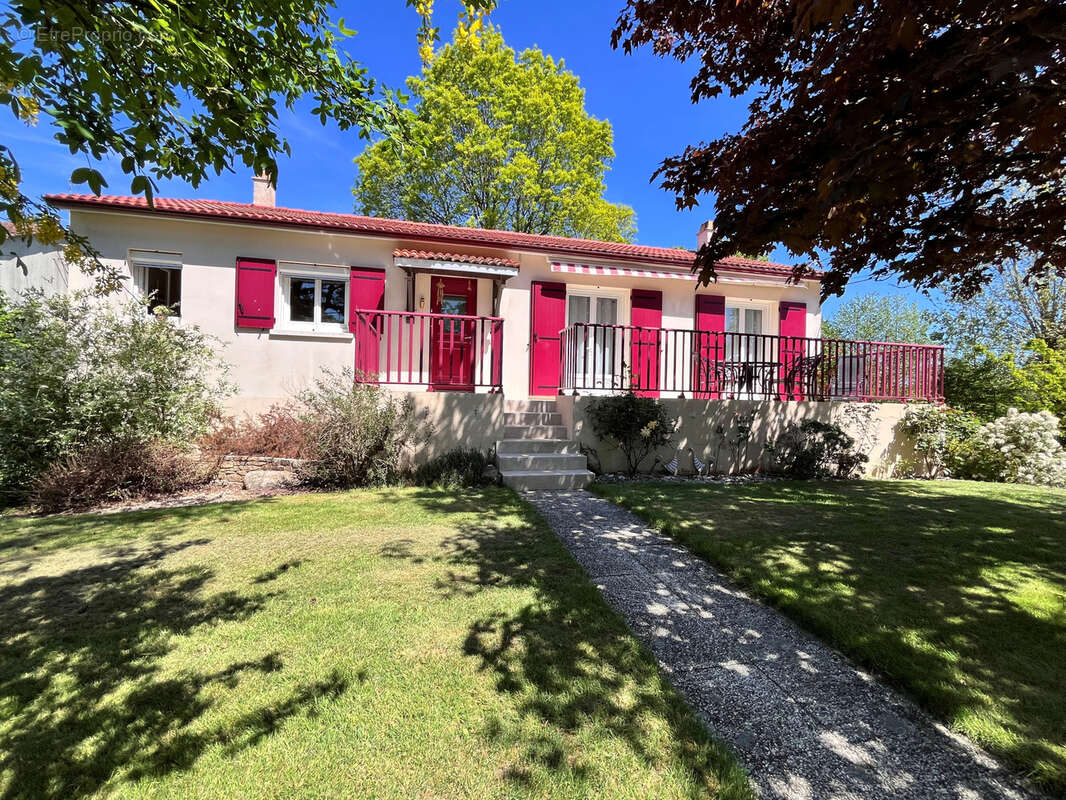 Maison à BRESSUIRE