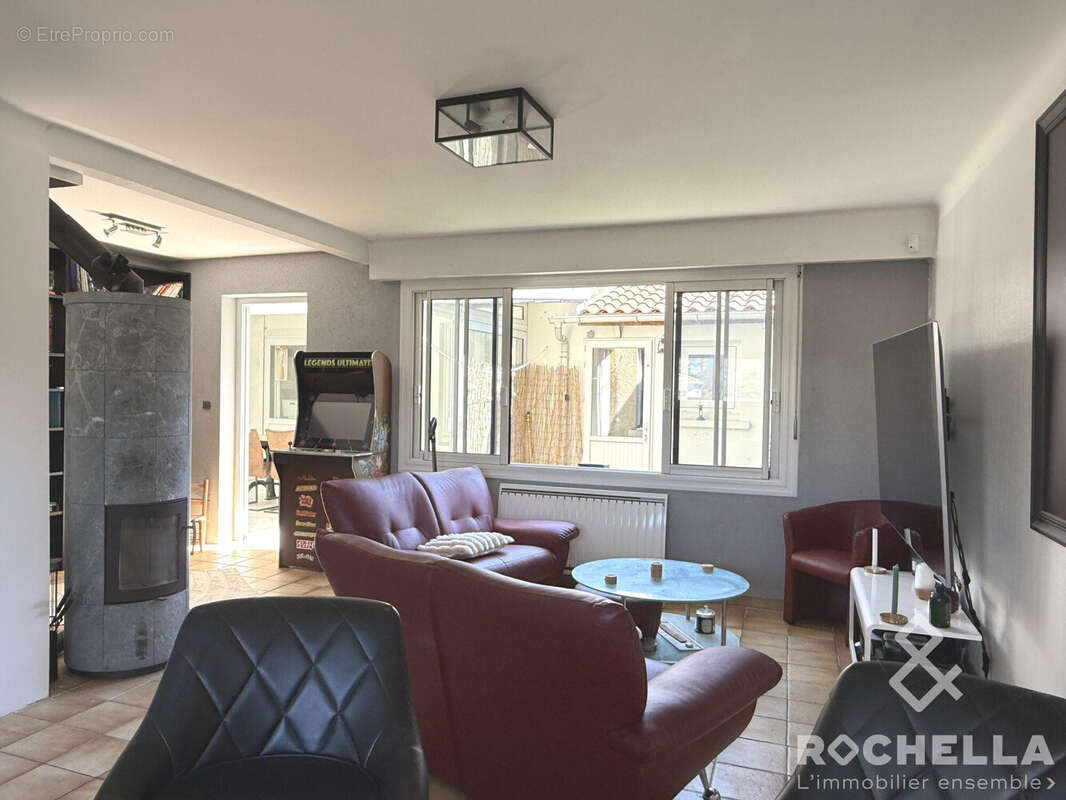 Maison 110 m² à La Rochelle  - photo 2