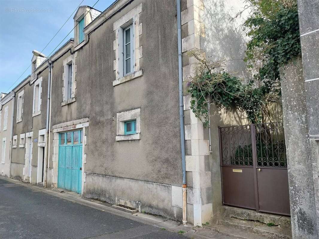 Maison à ARGENTON-SUR-CREUSE