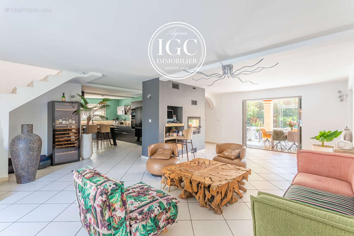 Maison à vendre t4 avec piscine et dependance t2 a la couronne - photo 6