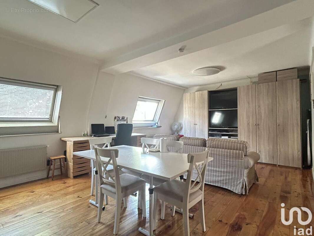 Photo 4 - Commerce à CROIX