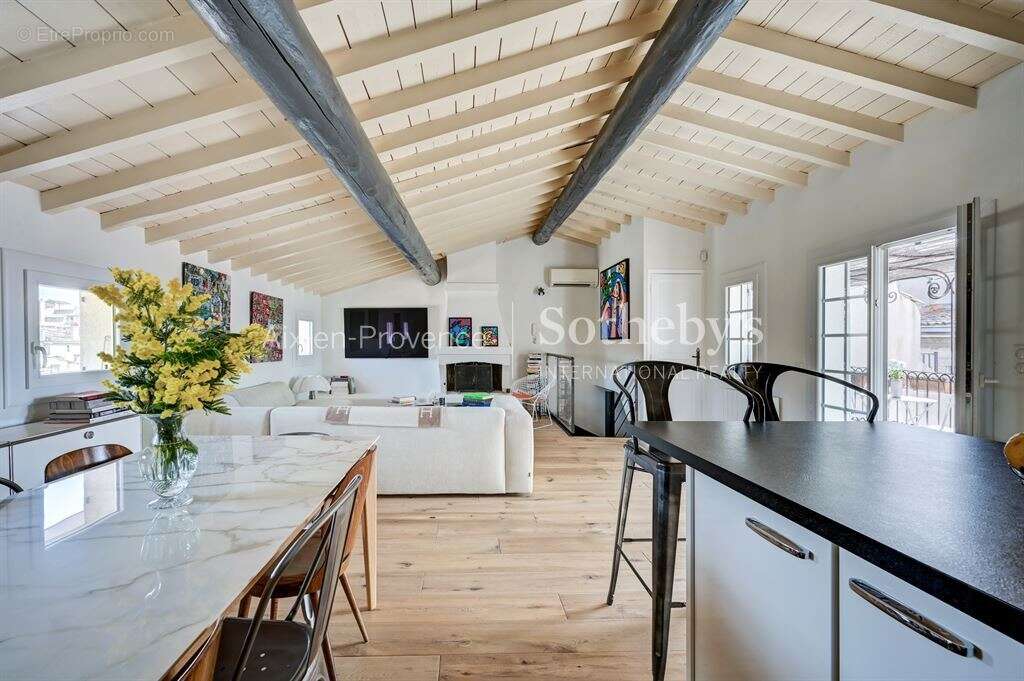 Appartement à AIX-EN-PROVENCE