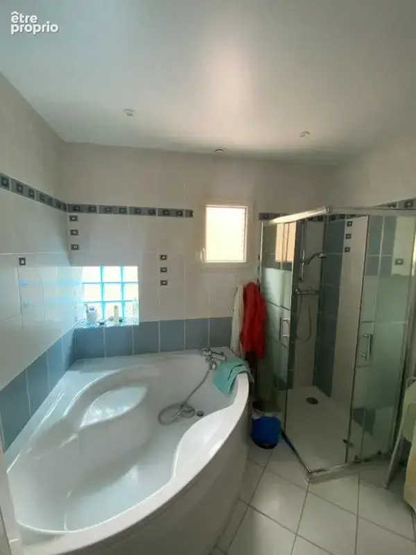 Propiété avec étang et rivière 273 m2 - photo 9