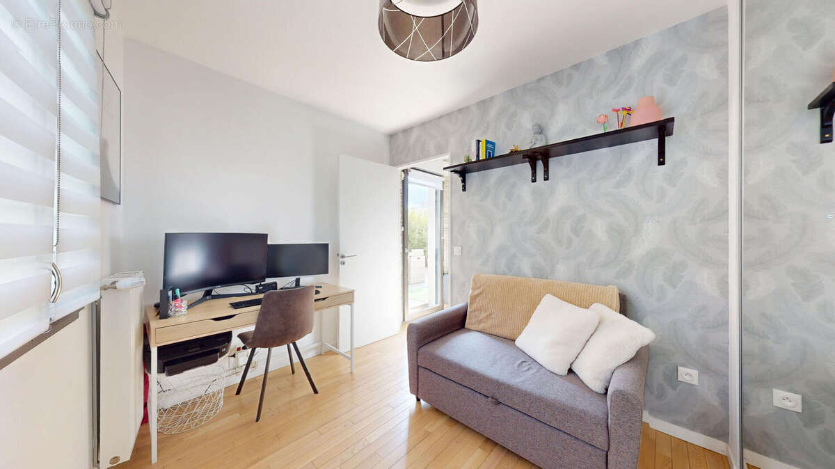 Appartement à SAINT-CYR-L'ECOLE