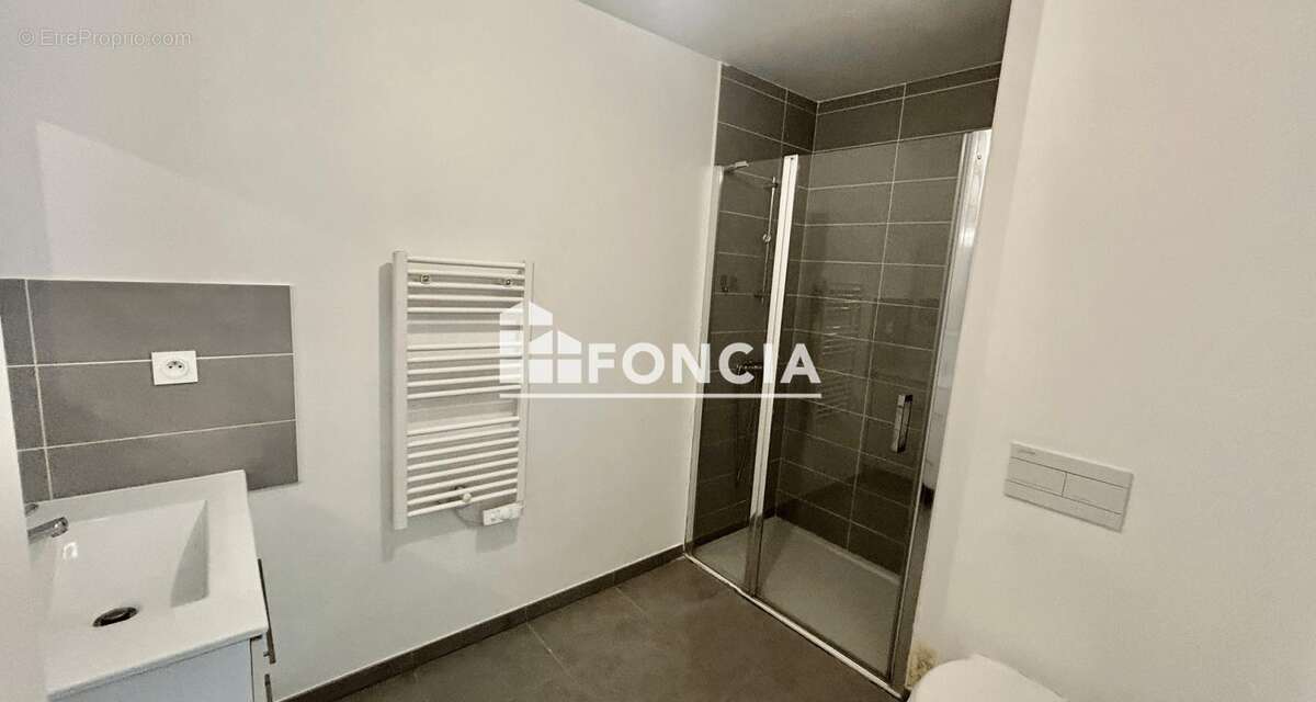 Appartement à MARSEILLE-8E