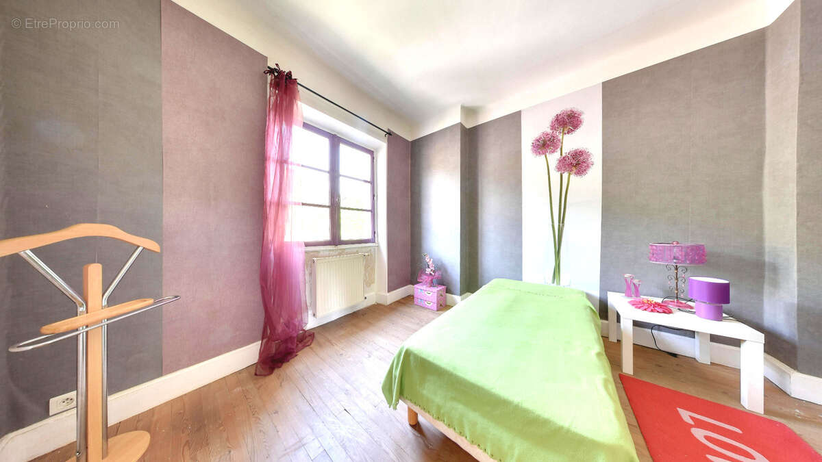 Maison à BEAUCHASTEL