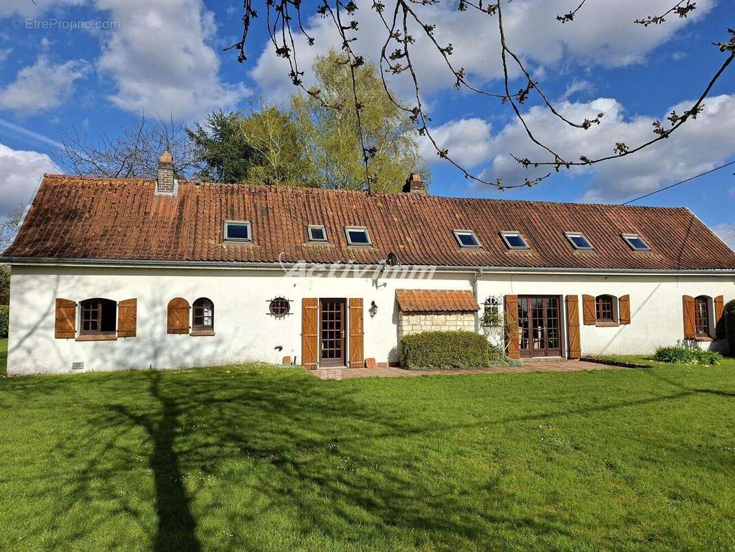 4292 7 - Maison à HESDIN