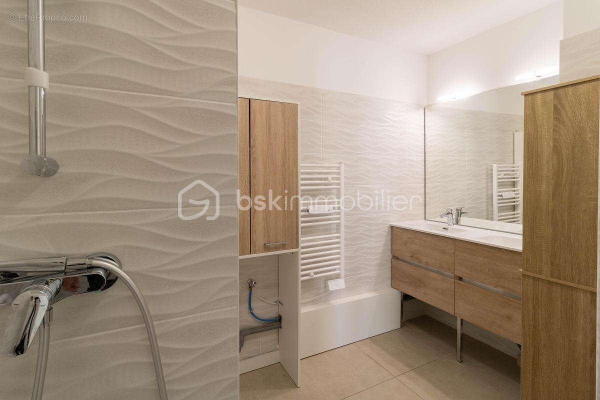 Appartement à CASTELNAU-LE-LEZ