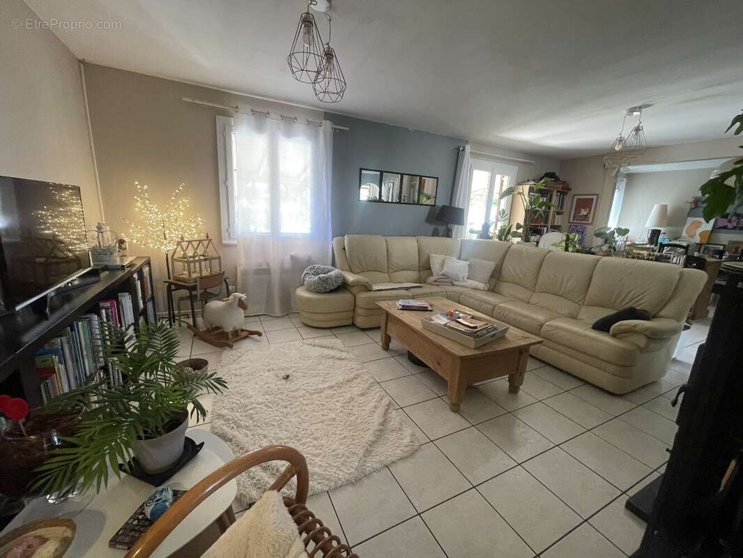 Maison à BESSAN