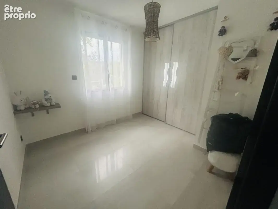 Proche delle, superbe maison plain-pied de 105 m2  avec piscine ! - photo 6