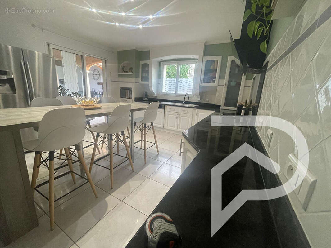 Maison à COLOMBIERS