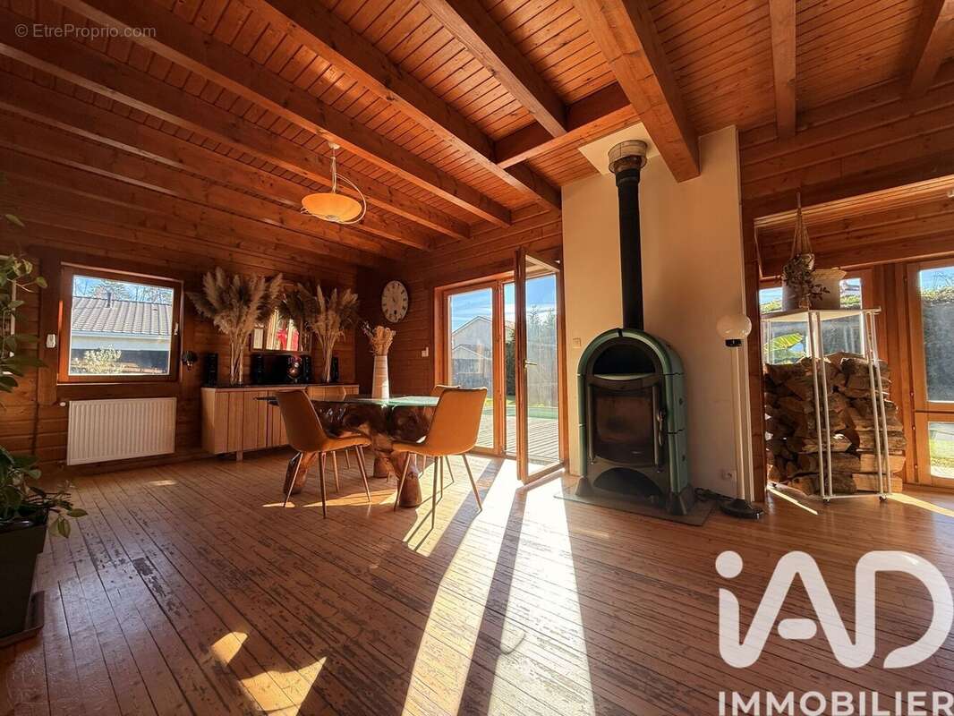 Photo 3 - Maison à JASSERON