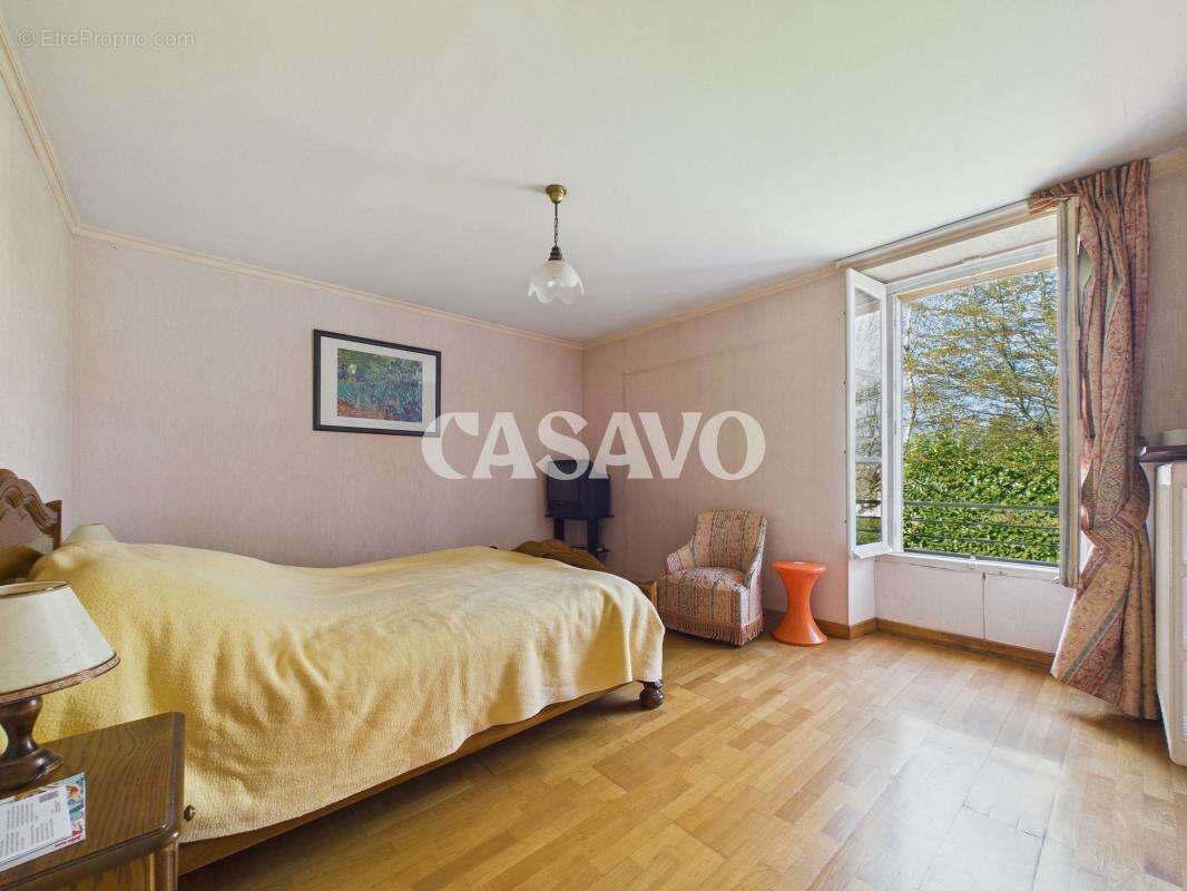 Maison à BOUGUENAIS