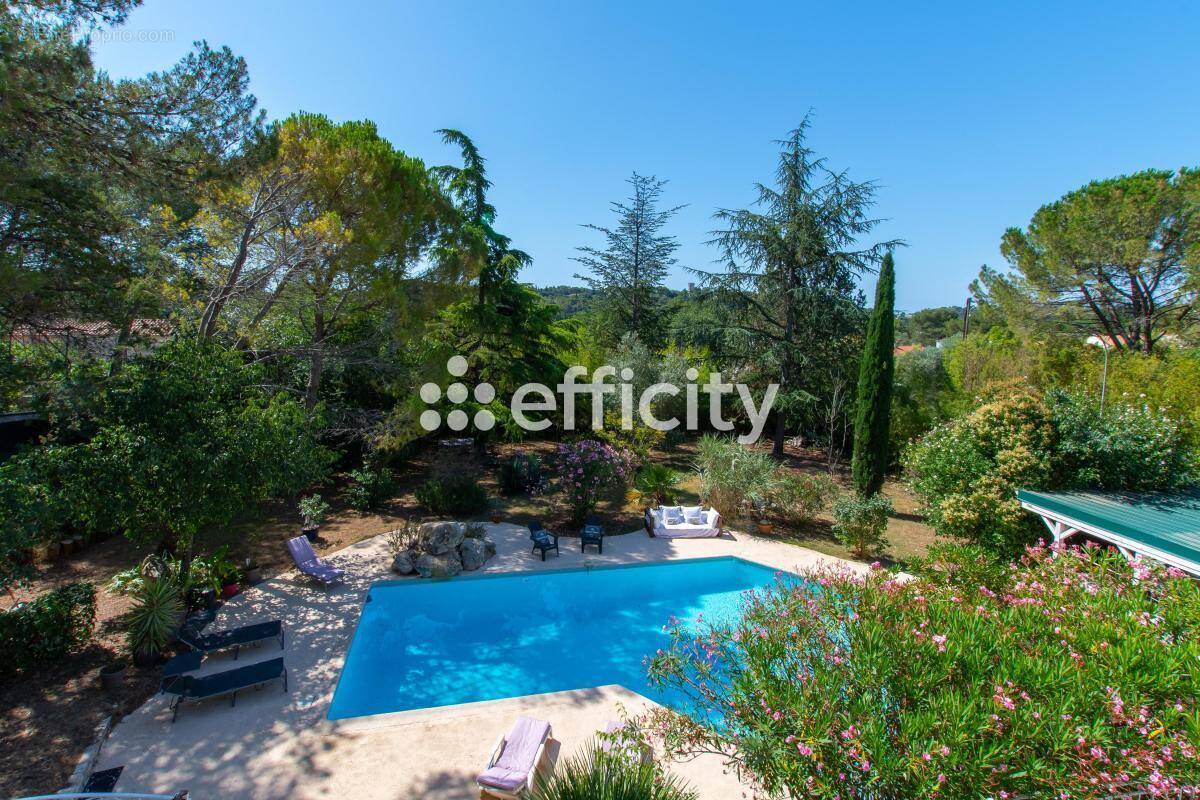 Maison à CASTELNAU-LE-LEZ