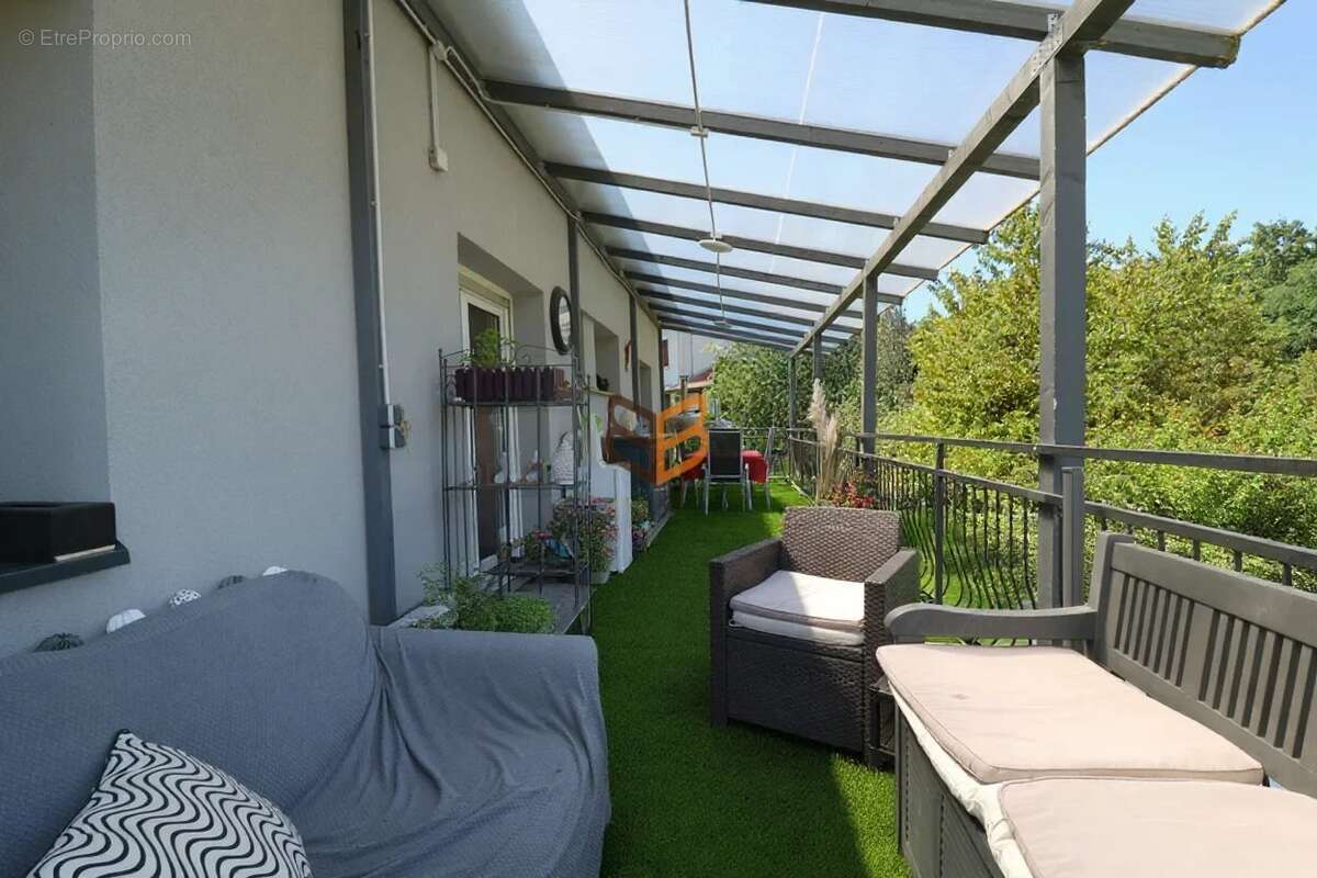 Maison à AUDUN-LE-ROMAN