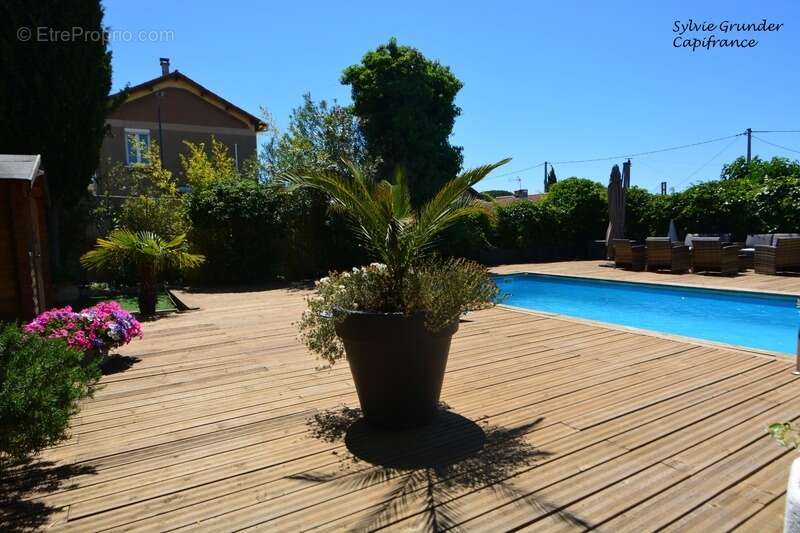 Maison à ROGNAC