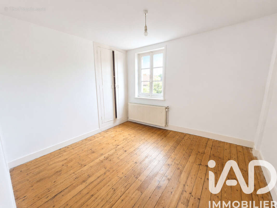 Maison 94 m² à Chateauneuf-Sur-Loire  - photo 9