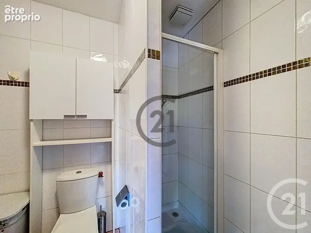 Appartement 1 pièce 17 m² à vendre à Sainte-Savine (10300) - photo 3