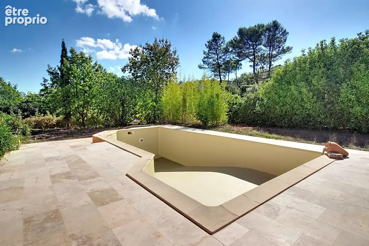 En exclusivité Villa à Lorgues T7 : 4/5 chambres / 161m2 au sol / piscine/ 4003m2  clos ! - photo 2
