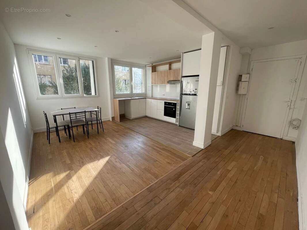 Appartement à NEUILLY-SUR-SEINE