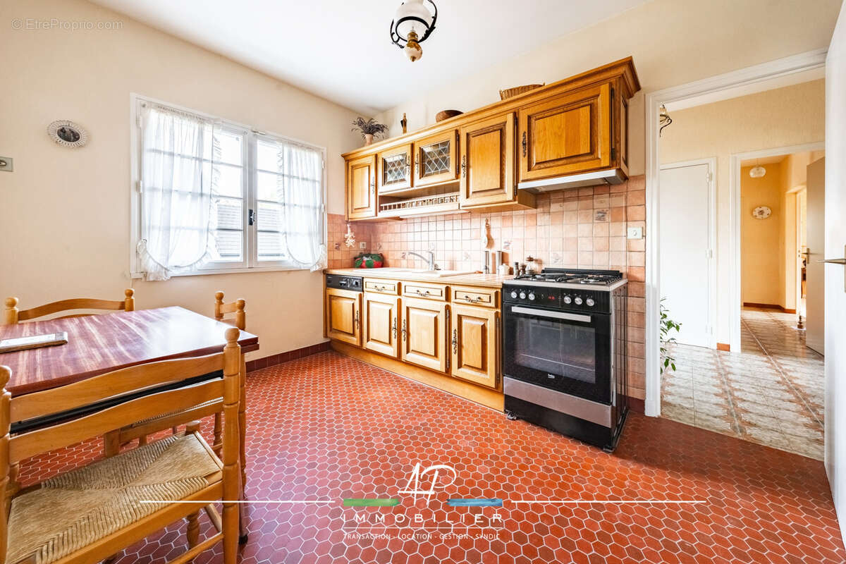 Maison traditionnelle 5 chambres - 21490 BRETIGNY - photo 5