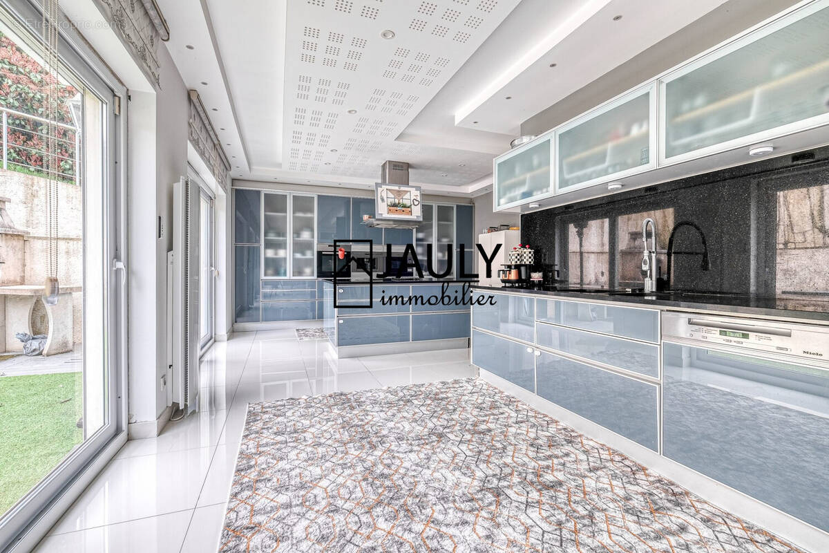 Maison à CREGY-LES-MEAUX