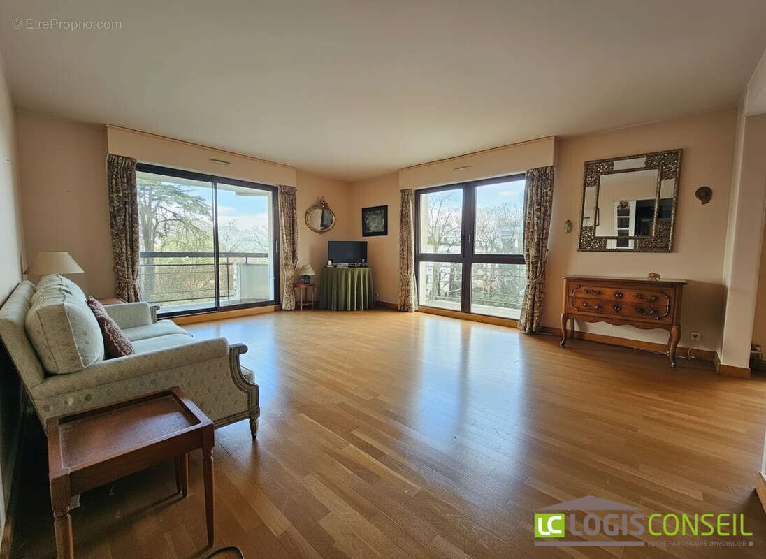 Appartement à CHATILLON