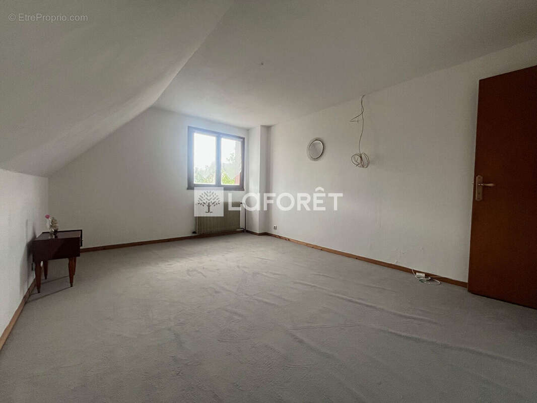 Maison Les Pavillons Sous Bois 6 pièce(s) 152 m2 - photo 8