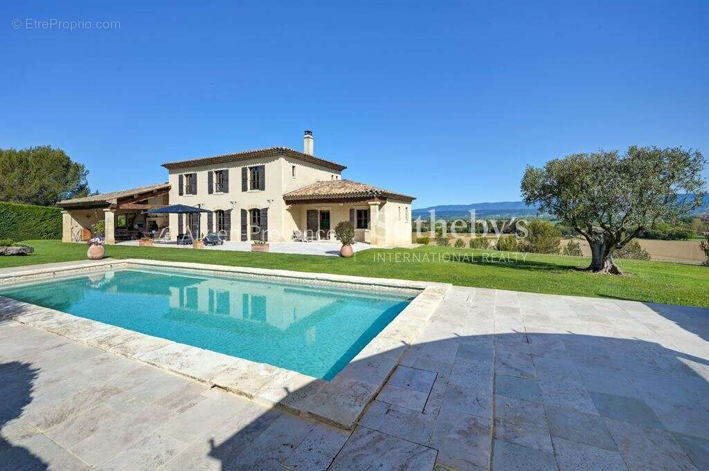 Maison à MEYRARGUES