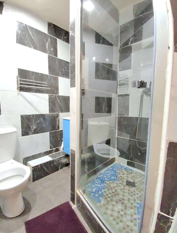 Appartement à MARSEILLE-1E