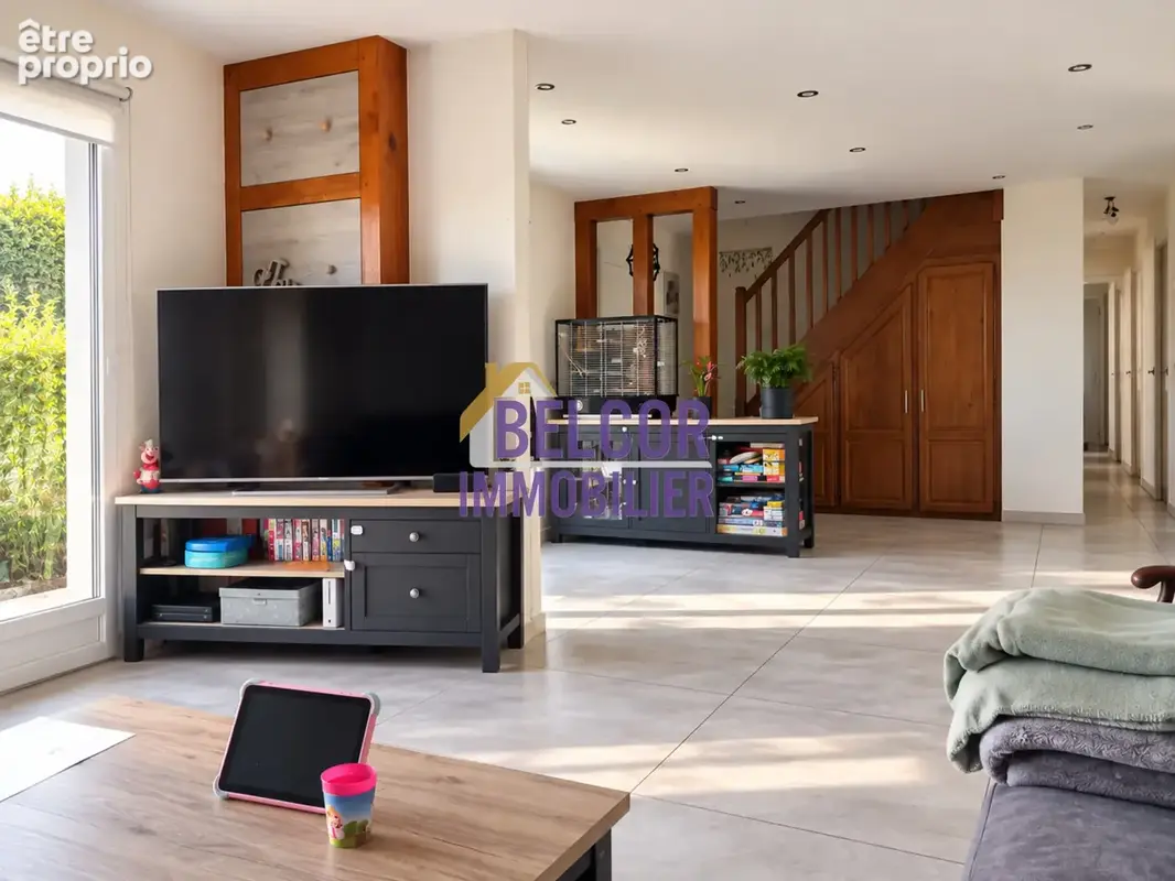 Maison 7 pièces 149 m² à vendre à Puiseaux (45390) - photo 2