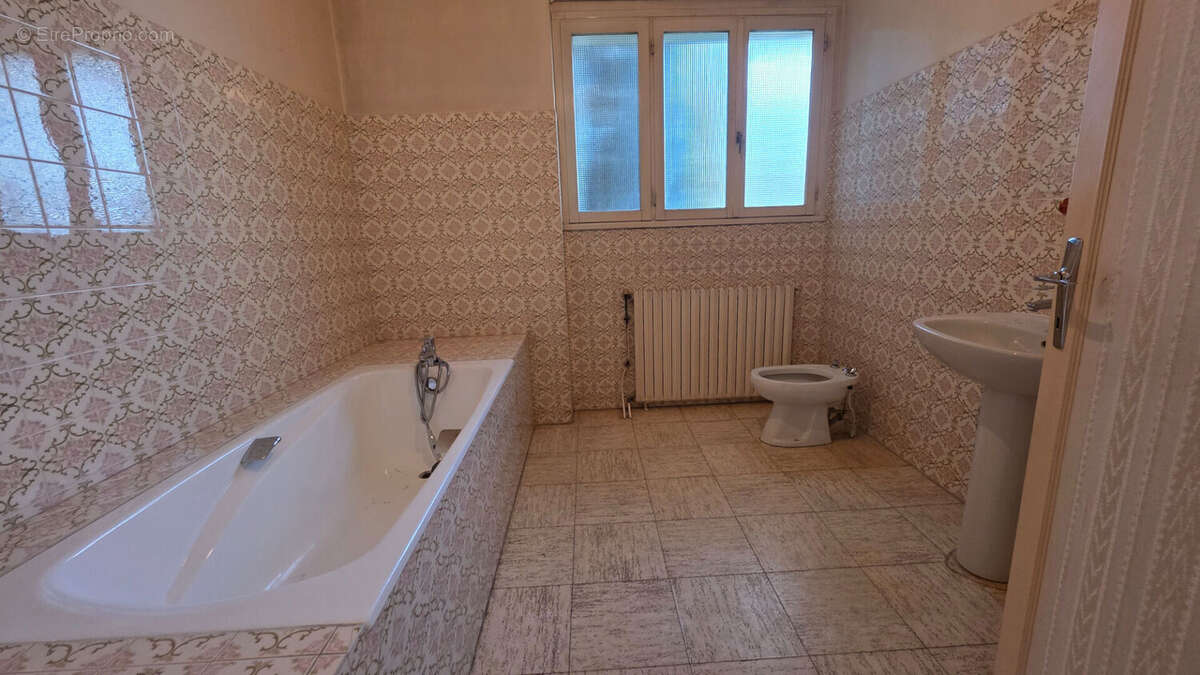 Maison à SAINT-CLAUD