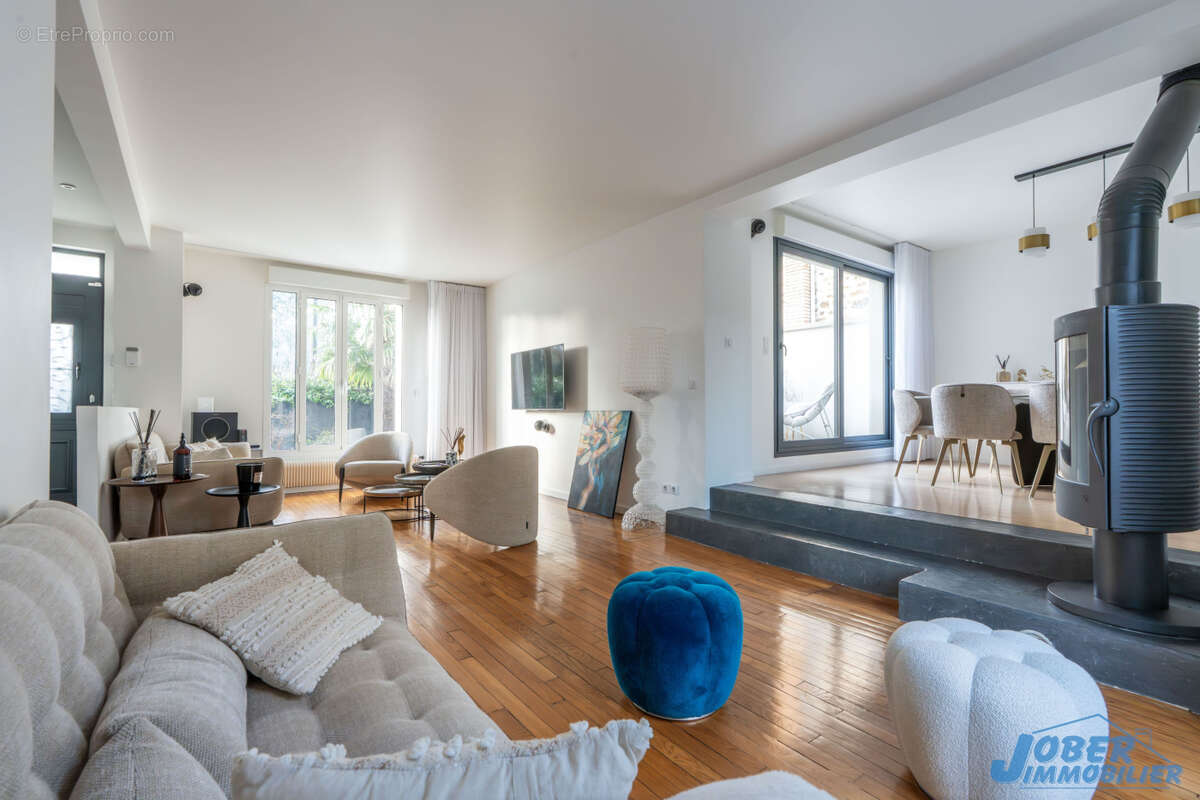 Maison à NOGENT-SUR-MARNE