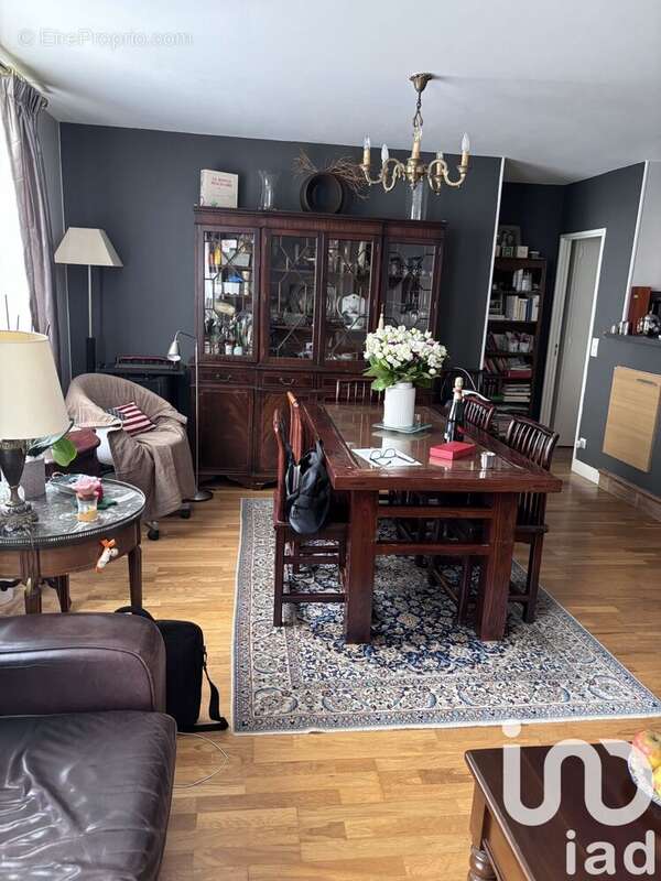 Photo 2 - Appartement à LA CELLE-SAINT-CLOUD