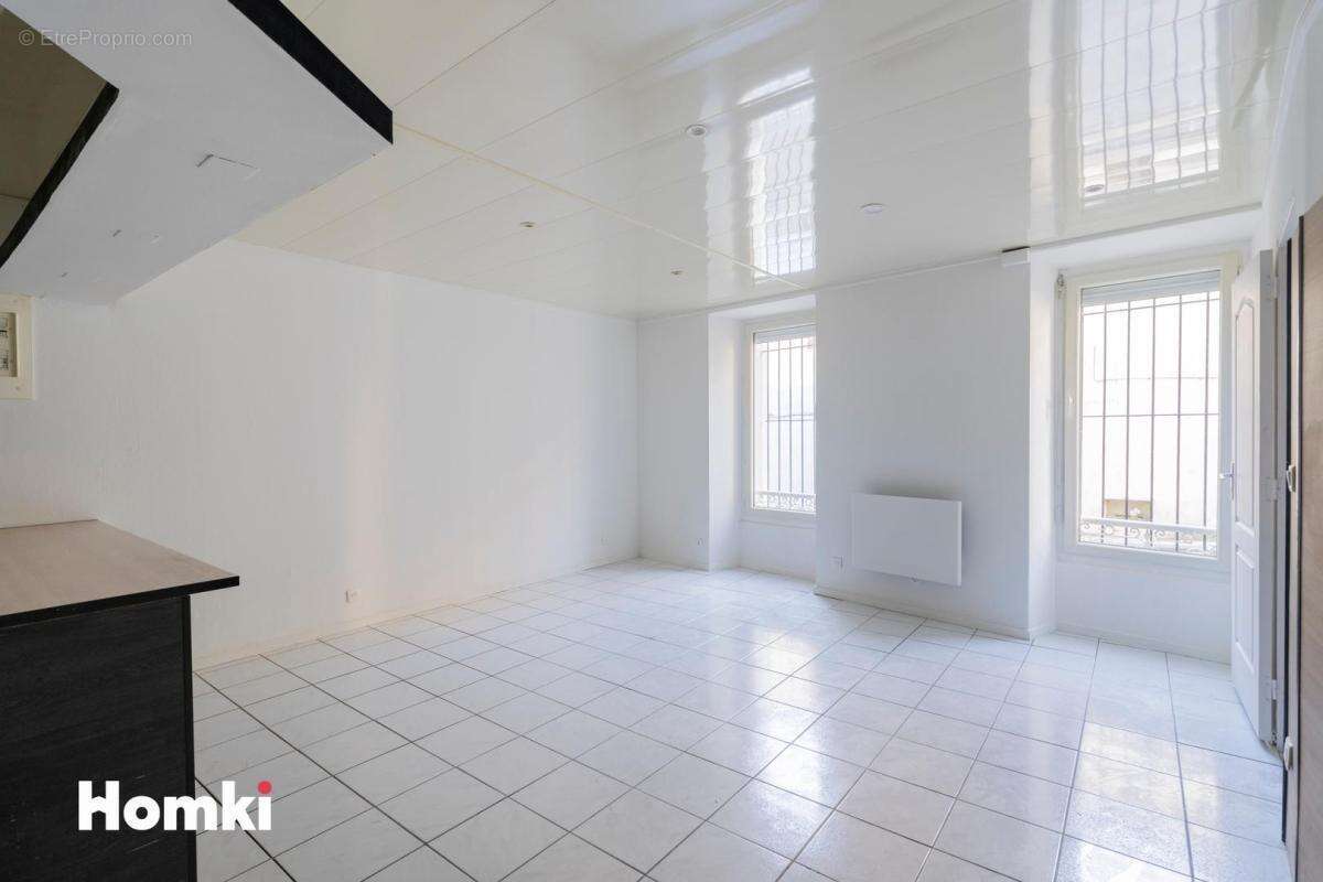 Appartement à MARSEILLE-11E