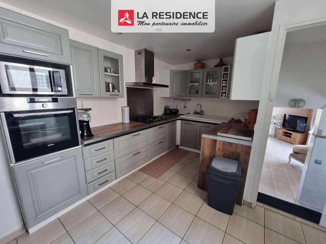 Maison 91 m² à Stains  - photo 5