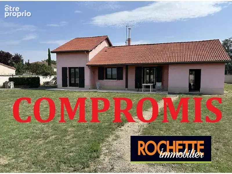 Maison à MONTROND-LES-BAINS