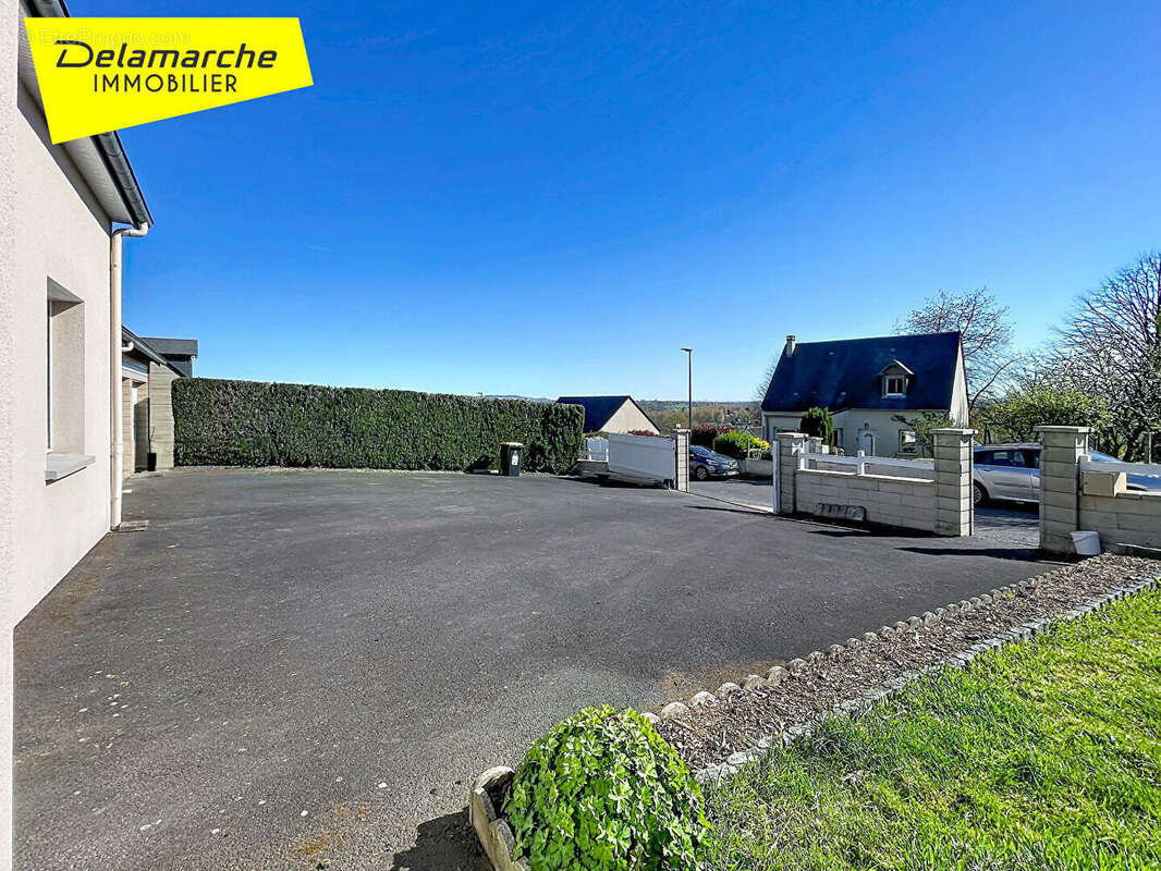 Maison à SAINTE-CECILE