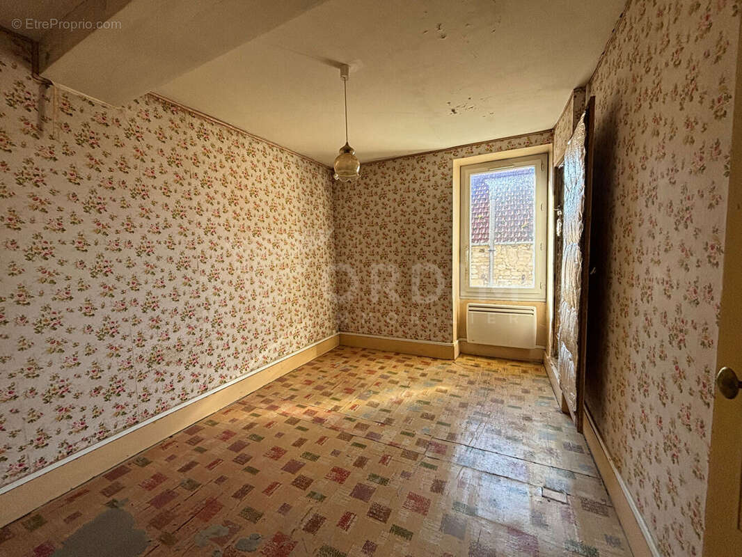 Maison à ANCY-LE-FRANC