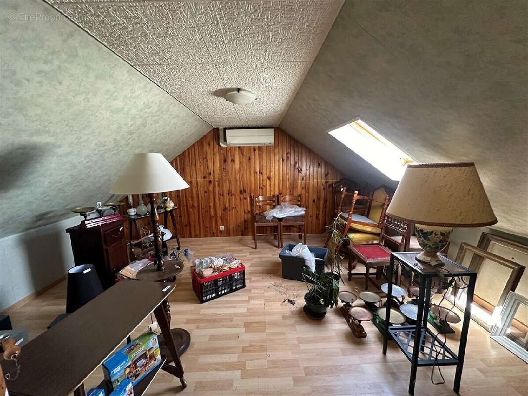 Maison à BREZOLLES