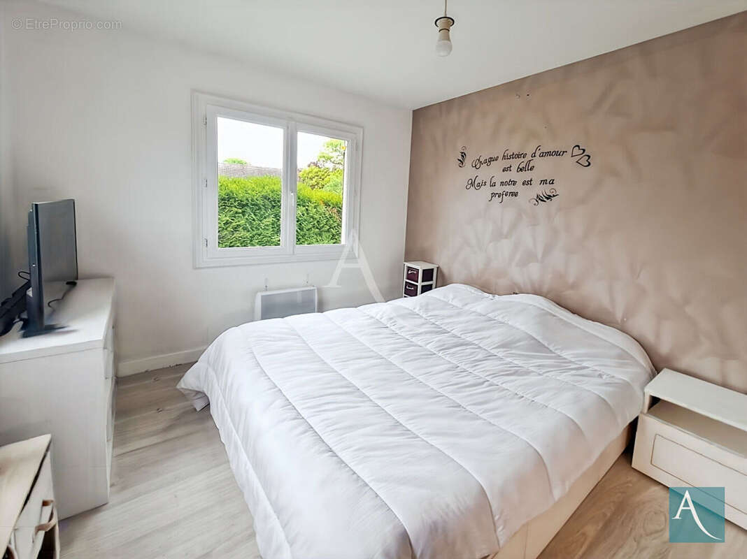 Maison à AUTRUY-SUR-JUINE