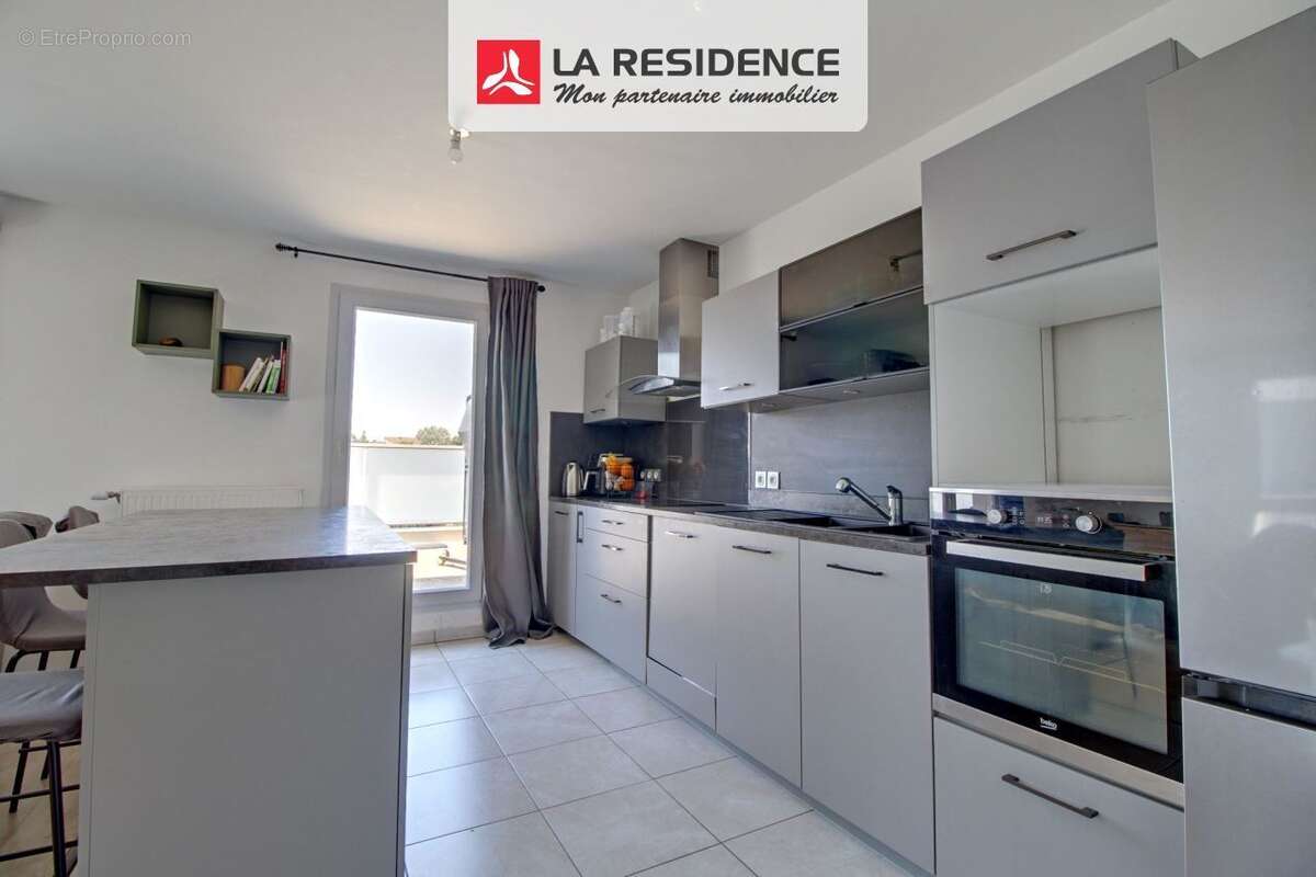 Appartement 76 m² à Cergy  - photo 3