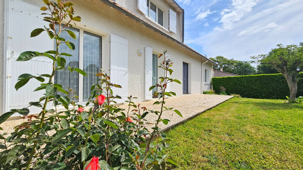 Maison à ECHIRE