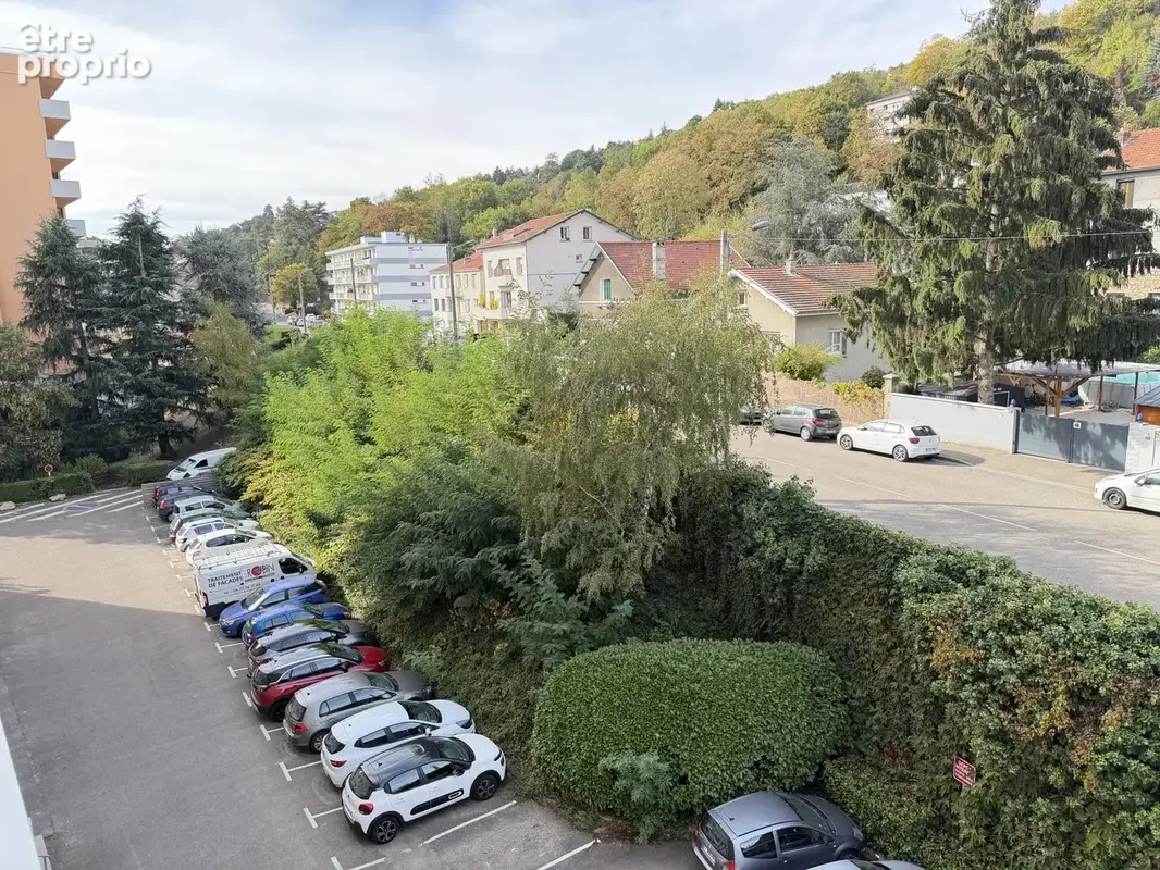 ARMEVILLE, F3 avec ascenseur et balcons 77.000€ - photo 6