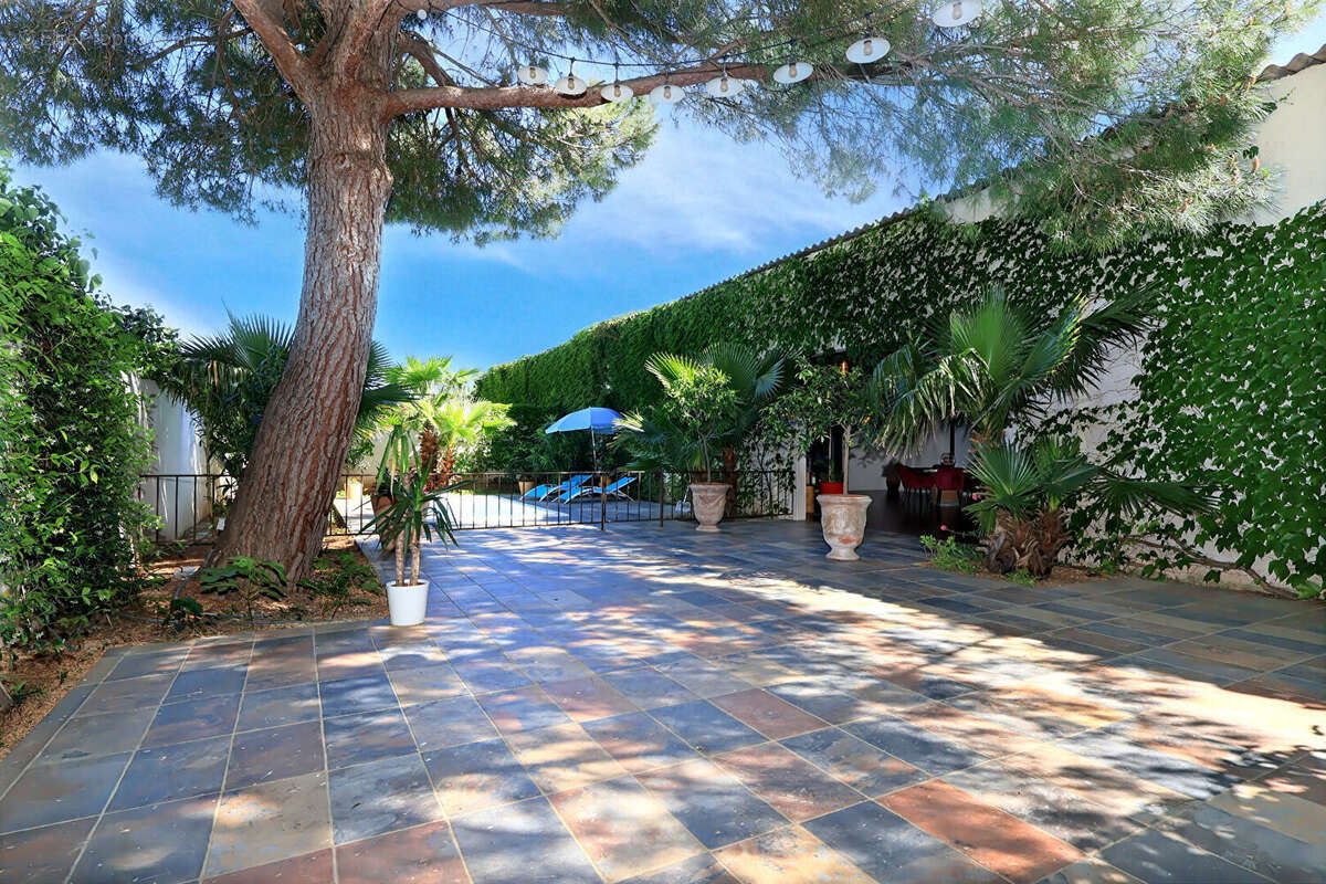 Maison à MAUGUIO