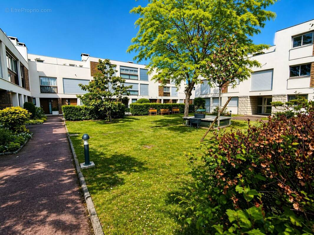 Appartement à MAISONS-ALFORT