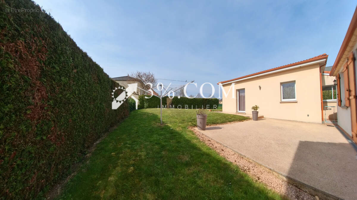 Maison à ECROUVES