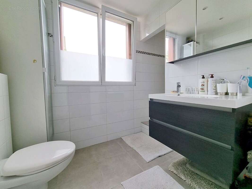Appartement deux pieces - proche gare barre ormesson - photo 9