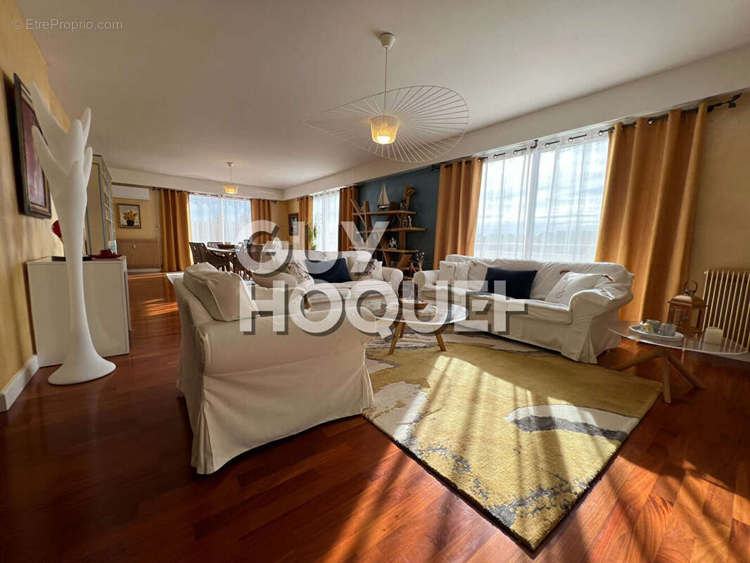 Appartement à MONTCEAU-LES-MINES